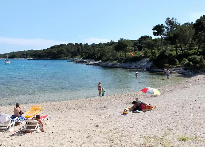With Parking Space Cunski, Losinj - 7951 Čunski