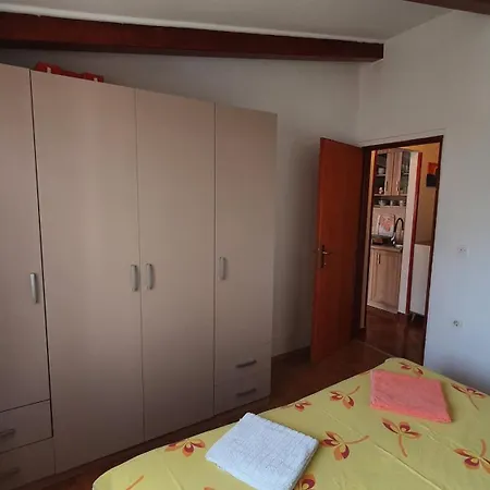 With Parking Space Cunski, Losinj - 7951 Apartment Cunski
