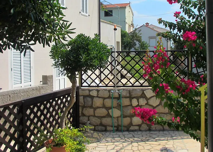 With Parking Space Cunski, Losinj - 7951 Apartment Čunski