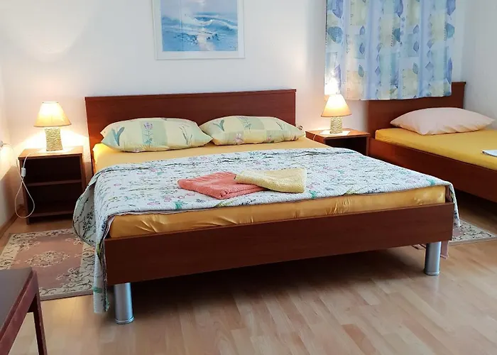 Apartment With Parking Space Cunski, Losinj - 7951 *